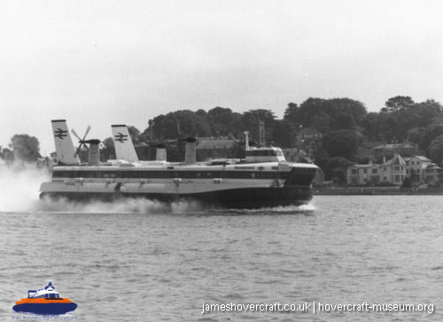 SRN4 The Princess Anne (GH-2007) with Mark 2 skirt -   (The <a href='http://www.hovercraft-museum.org/' target='_blank'>Hovercraft Museum Trust</a>).