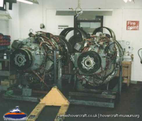 SRN4 engineering at Pegwell Bay hoverport -   (The <a href='http://www.hovercraft-museum.org/' target='_blank'>Hovercraft Museum Trust</a>).