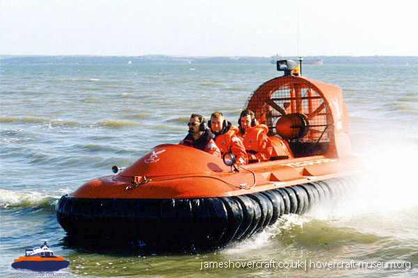 Hovershow 2004 -   (submitted by The <a href='http://www.hovercraft-museum.org/' target='_blank'>Hovercraft Museum Trust</a>).