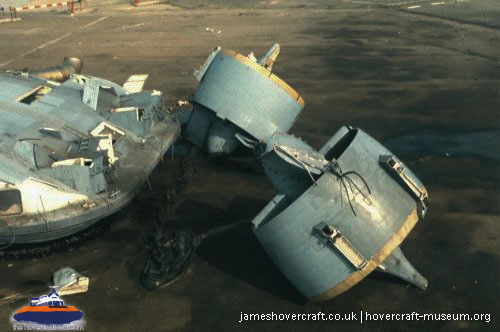 Vosper-Thornycroft VT1 being scrapped -   (submitted by The <a href='http://www.hovercraft-museum.org/' target='_blank'>Hovercraft Museum Trust</a>).