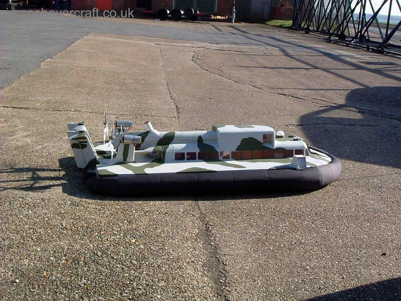 Mark Porter's Model Hovercraft - N6 Twin Prop  (submitted by Tim Stevenson).