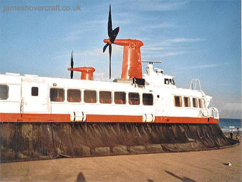 SRN4s operating with Hoverspeed - The Princess Anne (GH-2006) on the Goodwin Sands