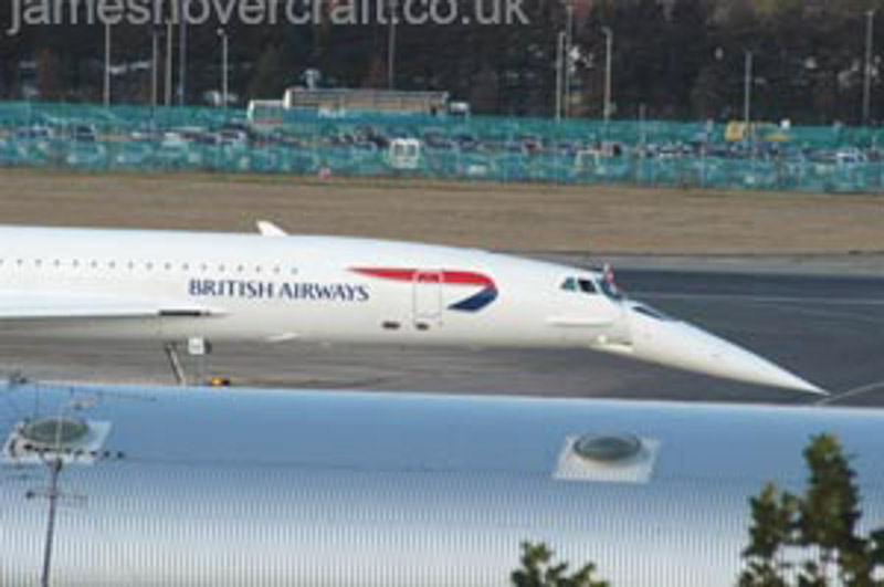 Concorde last landings at London Heathrow - Concorde at LHR (Mark Eslick) (credit: Mark Eslick).