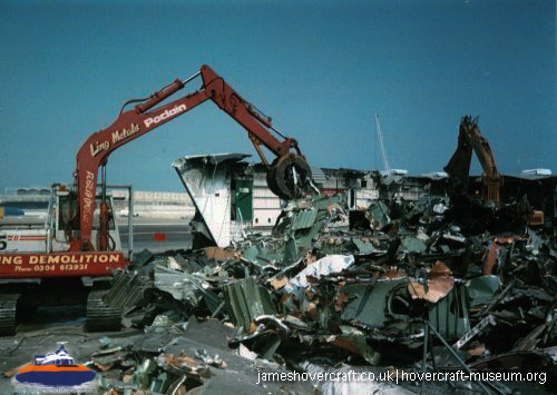 SRN4 The Prince of Wales (GH-2054) being demolished after the fire -  (credit: The <a href='http://www.hovercraft-museum.org/' target='_blank'>Hovercraft Museum Trust</a>).