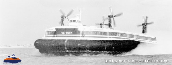 SRN4 The Princess Anne (GH-2007) with Seaspeed at Dover -  (credit: The <a href='http://www.hovercraft-museum.org/' target='_blank'>Hovercraft Museum Trust</a>).