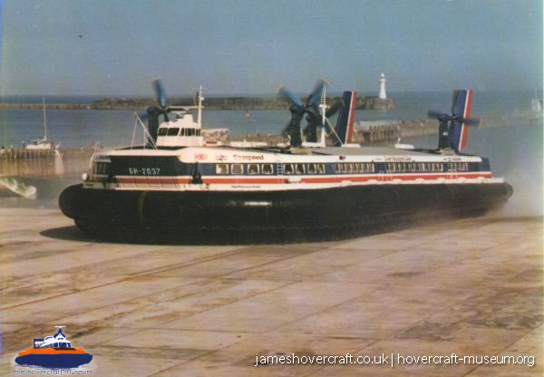 SRN4 The Princess Anne (GH-2007) with Seaspeed at Dover -  (credit: The <a href='http://www.hovercraft-museum.org/' target='_blank'>Hovercraft Museum Trust</a>).