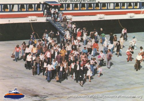 SRN4 The Princess Anne (GH-2007) with Seaspeed at Dover -  (credit: The <a href='http://www.hovercraft-museum.org/' target='_blank'>Hovercraft Museum Trust</a>).