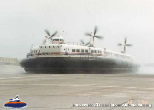 SRN4 hovercraft arriving at Dover -  (credit: The <a href='http://www.hovercraft-museum.org/' target='_blank'>Hovercraft Museum Trust</a>).