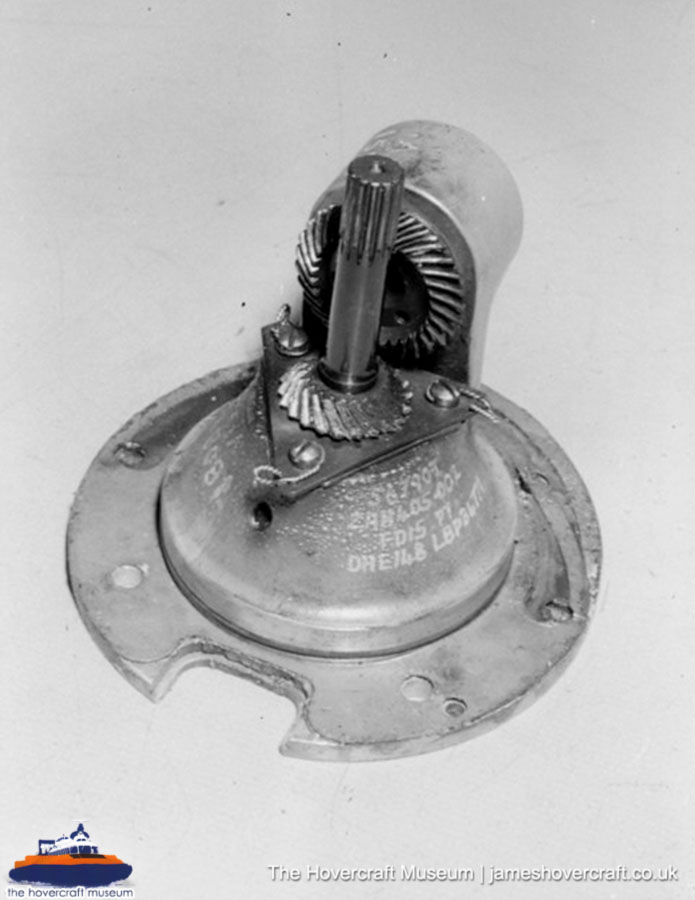 SRN6 close-up details - Driveshaft and gear (credit: The Hovercraft Museum Trust).