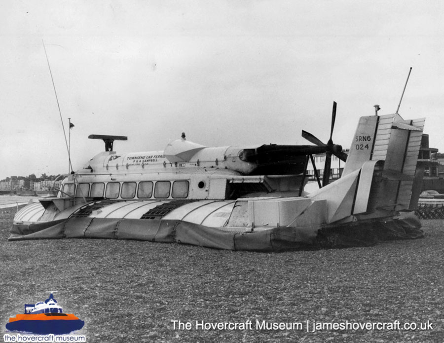 SRN6 with Townsend -  (credit: The <a href='http://www.hovercraft-museum.org/' target='_blank'>Hovercraft Museum Trust</a>).