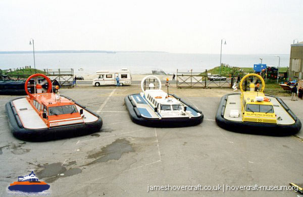 Hovershow 2004 -  (credit: The <a href='http://www.hovercraft-museum.org/' target='_blank'>Hovercraft Museum Trust</a>).