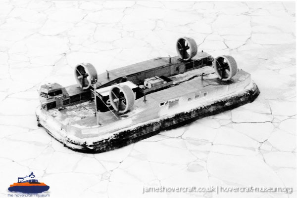 Military Hovercraft - the LCAC on ice -  (credit: The <a href='http://www.hovercraft-museum.org/' target='_blank'>Hovercraft Museum Trust</a>).