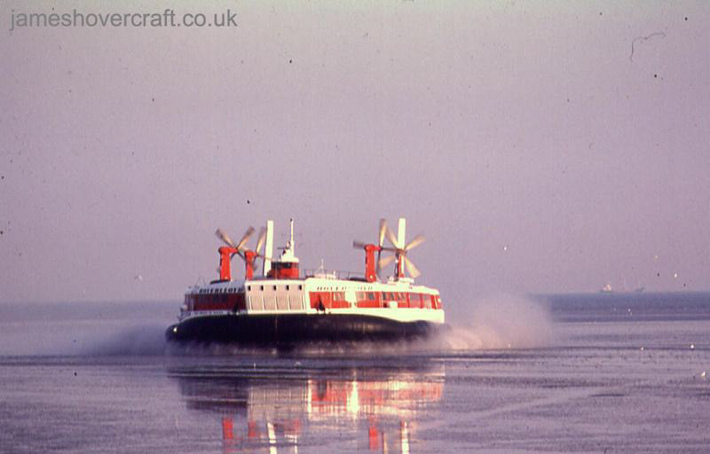 SRN4 Mk II operations from Pegwell Bay hoverport with Hoverlloyd (GH-2054 - The Prince of Wales) - Arriving (credit: Pete Stevens).